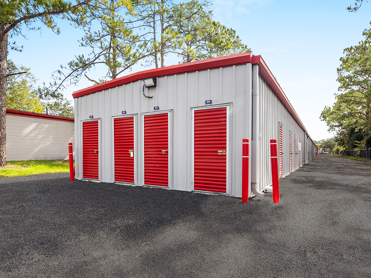 Storage Units in Gainesville FL at 3728 N Main Street